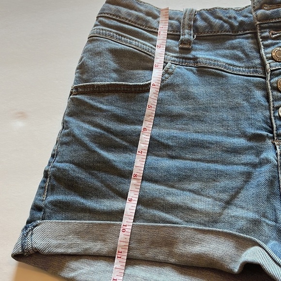 Vanilla star shorts, size 11 - Picture 10 of 11